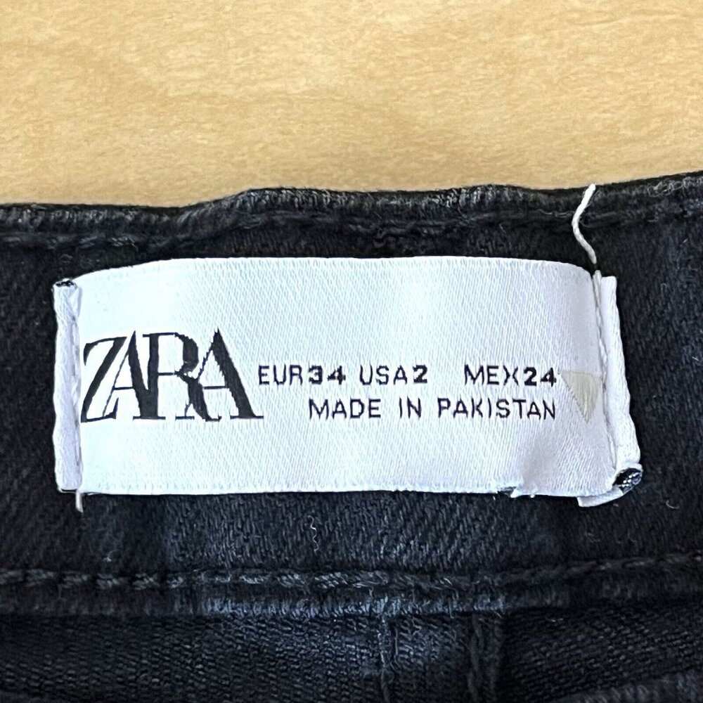 NWT ZARA Women Black Denim Cropped Jeans Sz 2 Flare Leg Mid Rise Raw Hem Stretch - Picture 6 of 11